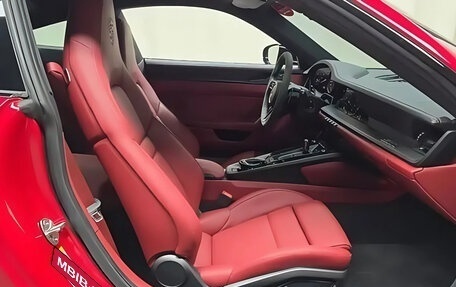 Porsche 911, 2023 год, 17 220 000 рублей, 11 фотография