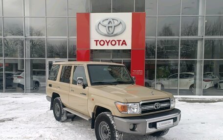 Toyota Land Cruiser 70, 2021 год, 8 000 000 рублей, 3 фотография