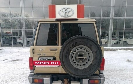 Toyota Land Cruiser 70, 2021 год, 8 000 000 рублей, 6 фотография