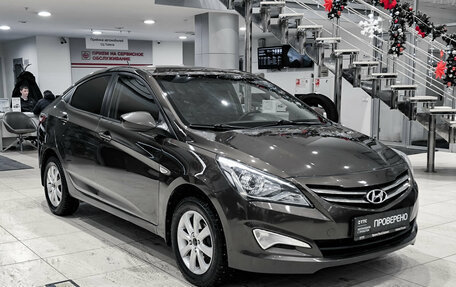 Hyundai Solaris II рестайлинг, 2015 год, 850 000 рублей, 3 фотография