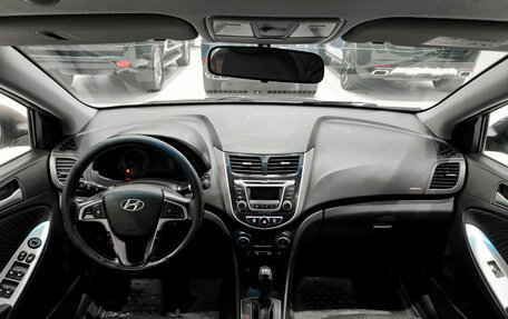 Hyundai Solaris II рестайлинг, 2015 год, 850 000 рублей, 14 фотография