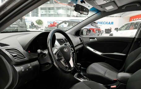 Hyundai Solaris II рестайлинг, 2015 год, 850 000 рублей, 16 фотография