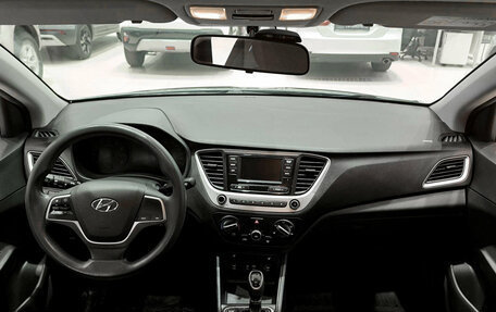 Hyundai Solaris II рестайлинг, 2017 год, 1 120 000 рублей, 14 фотография