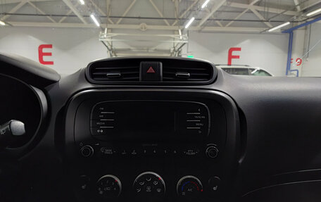 KIA Soul II рестайлинг, 2014 год, 1 020 000 рублей, 18 фотография