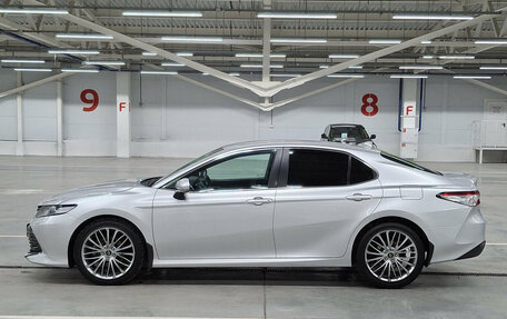 Toyota Camry, 2018 год, 2 640 000 рублей, 8 фотография