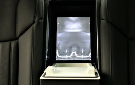 Audi A8, 2025 год, 19 000 000 рублей, 21 фотография