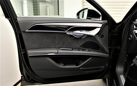Audi A8, 2025 год, 19 000 000 рублей, 23 фотография
