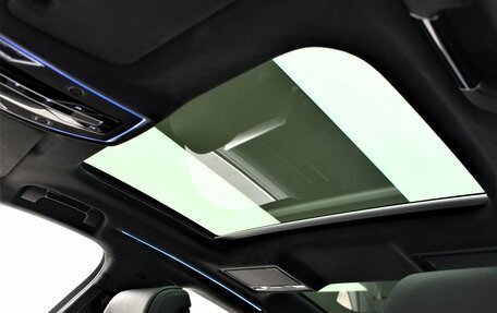 Audi A8, 2025 год, 19 000 000 рублей, 25 фотография