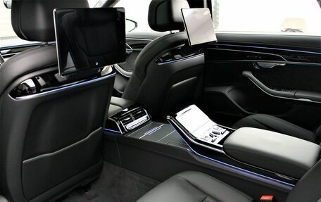 Audi A8, 2025 год, 19 000 000 рублей, 22 фотография