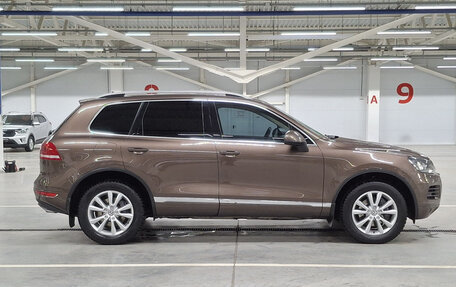 Volkswagen Touareg III, 2013 год, 2 030 000 рублей, 8 фотография