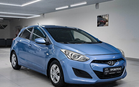 Hyundai i30 II рестайлинг, 2012 год, 715 000 рублей, 3 фотография