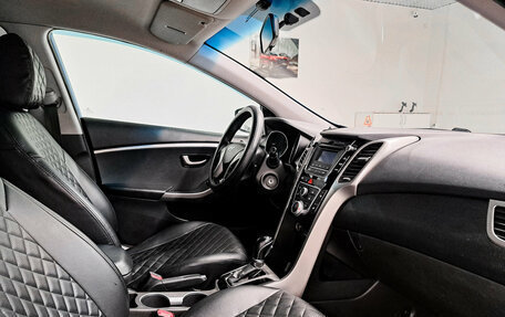 Hyundai i30 II рестайлинг, 2012 год, 715 000 рублей, 11 фотография