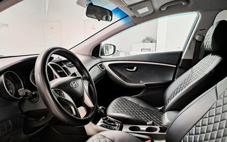 Hyundai i30 II рестайлинг, 2012 год, 715 000 рублей, 16 фотография