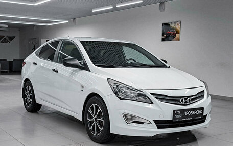 Hyundai Solaris II рестайлинг, 2014 год, 630 000 рублей, 3 фотография