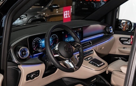 Mercedes-Benz V-Класс, 2024 год, 15 500 000 рублей, 12 фотография