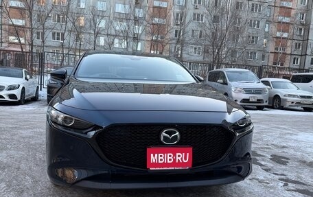 Mazda 3, 2020 год, 2 100 000 рублей, 1 фотография