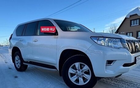 Toyota Land Cruiser Prado 150 рестайлинг 2, 2021 год, 5 499 000 рублей, 4 фотография