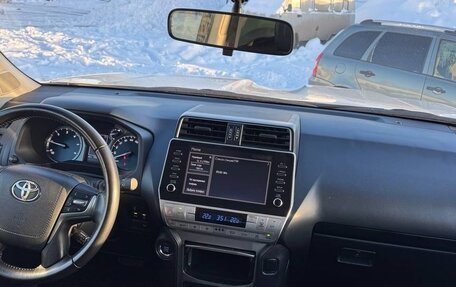 Toyota Land Cruiser Prado 150 рестайлинг 2, 2021 год, 5 499 000 рублей, 15 фотография