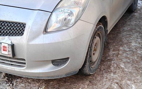 Toyota Yaris III рестайлинг, 2006 год, 400 000 рублей, 3 фотография