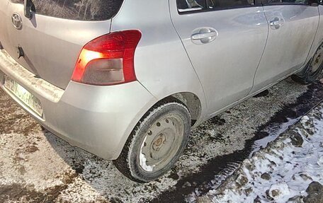 Toyota Yaris III рестайлинг, 2006 год, 400 000 рублей, 6 фотография