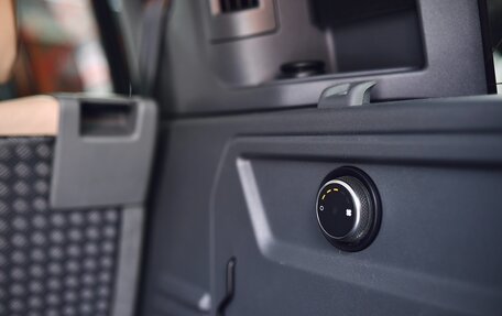 Land Rover Defender II, 2020 год, 4 300 000 рублей, 39 фотография