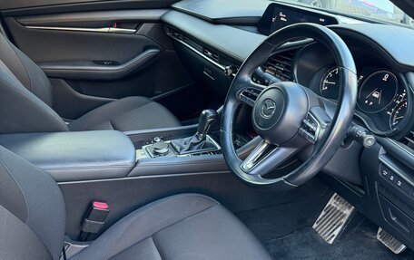 Mazda 3, 2020 год, 2 100 000 рублей, 10 фотография