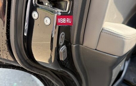 Toyota Land Cruiser 200, 2010 год, 3 390 000 рублей, 16 фотография