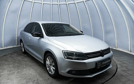 Volkswagen Jetta VI, 2011 год, 850 000 рублей, 3 фотография
