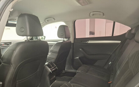 Skoda Superb III рестайлинг, 2016 год, 1 700 000 рублей, 12 фотография