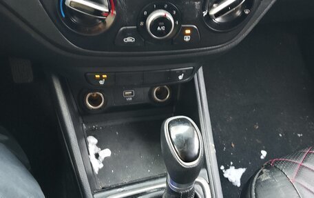 Hyundai Solaris II рестайлинг, 2019 год, 780 000 рублей, 4 фотография