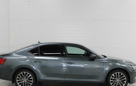 Skoda Superb III рестайлинг, 2018 год, 1 990 000 рублей, 11 фотография