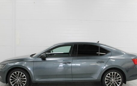 Skoda Superb III рестайлинг, 2018 год, 1 990 000 рублей, 13 фотография