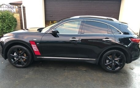 Infiniti QX70, 2014 год, 2 350 000 рублей, 1 фотография