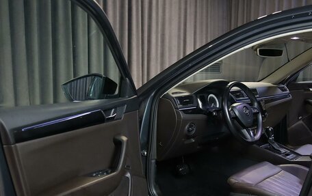 Skoda Superb III рестайлинг, 2015 год, 1 499 000 рублей, 9 фотография