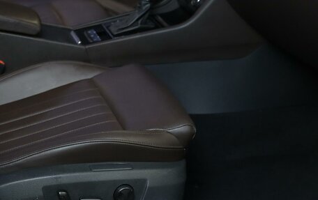 Skoda Superb III рестайлинг, 2015 год, 1 499 000 рублей, 15 фотография