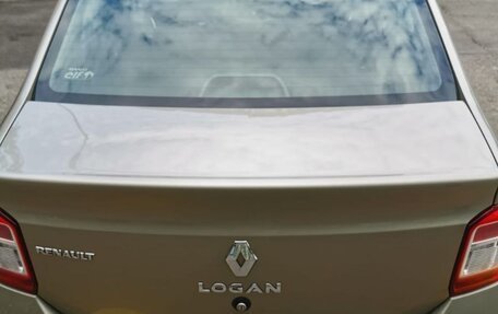 Renault Logan II, 2017 год, 700 000 рублей, 4 фотография