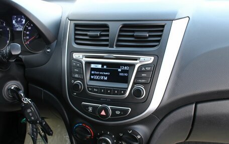 Hyundai Solaris II рестайлинг, 2014 год, 1 080 000 рублей, 20 фотография