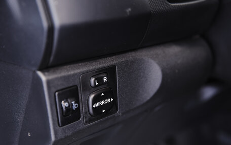 Toyota Yaris III рестайлинг, 2007 год, 550 000 рублей, 8 фотография