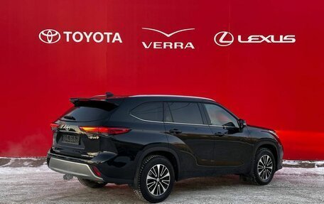 Toyota Highlander, 2025 год, 6 300 000 рублей, 4 фотография