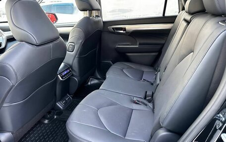 Toyota Highlander, 2025 год, 6 300 000 рублей, 13 фотография