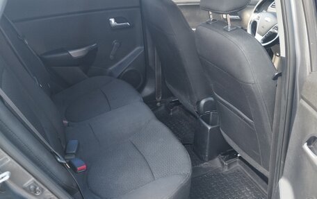 KIA Rio III рестайлинг, 2016 год, 900 000 рублей, 10 фотография