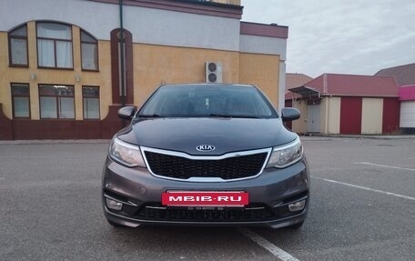 KIA Rio III рестайлинг, 2016 год, 900 000 рублей, 2 фотография