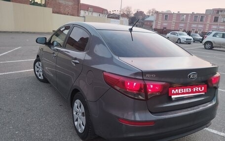 KIA Rio III рестайлинг, 2016 год, 900 000 рублей, 3 фотография