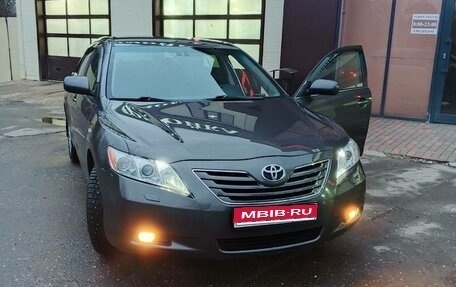 Toyota Camry, 2008 год, 850 000 рублей, 1 фотография