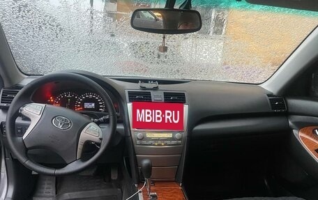 Toyota Camry, 2008 год, 850 000 рублей, 4 фотография