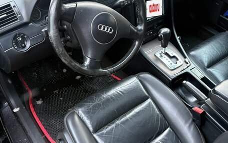 Audi A4, 2003 год, 550 000 рублей, 6 фотография