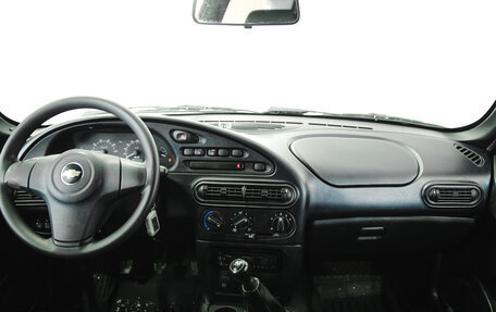 Chevrolet Niva I рестайлинг, 2017 год, 730 000 рублей, 3 фотография