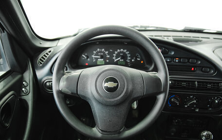 Chevrolet Niva I рестайлинг, 2017 год, 730 000 рублей, 8 фотография