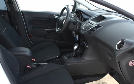 Ford Fiesta, 2015 год, 748 000 рублей, 9 фотография