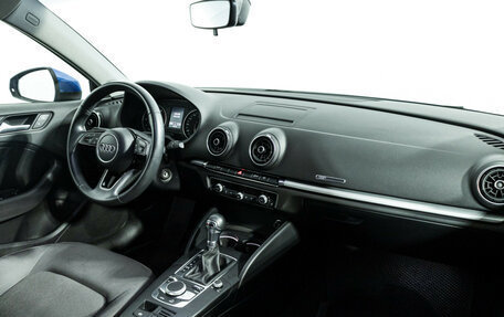 Audi A3, 2019 год, 2 137 000 рублей, 9 фотография